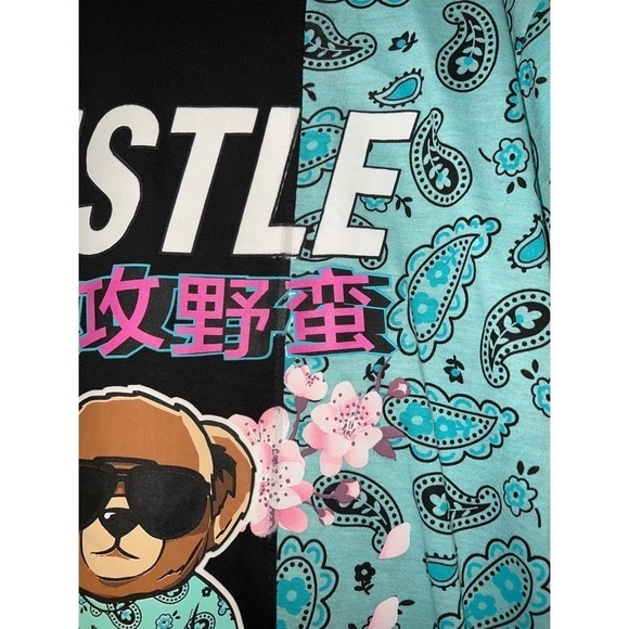 Vibes HUSTLE TEDDY BEAR GRAPHIC TEE - SIZE L - Picture 4 of 4